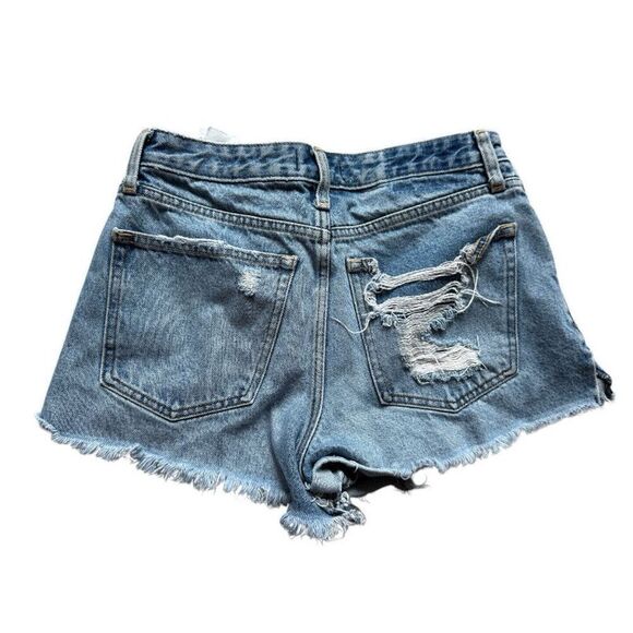 Womens Abercrombie & Fitch High Rise Distressed Annie Ripped Jean Shorts - Sz 6 - Picture 3 of 3